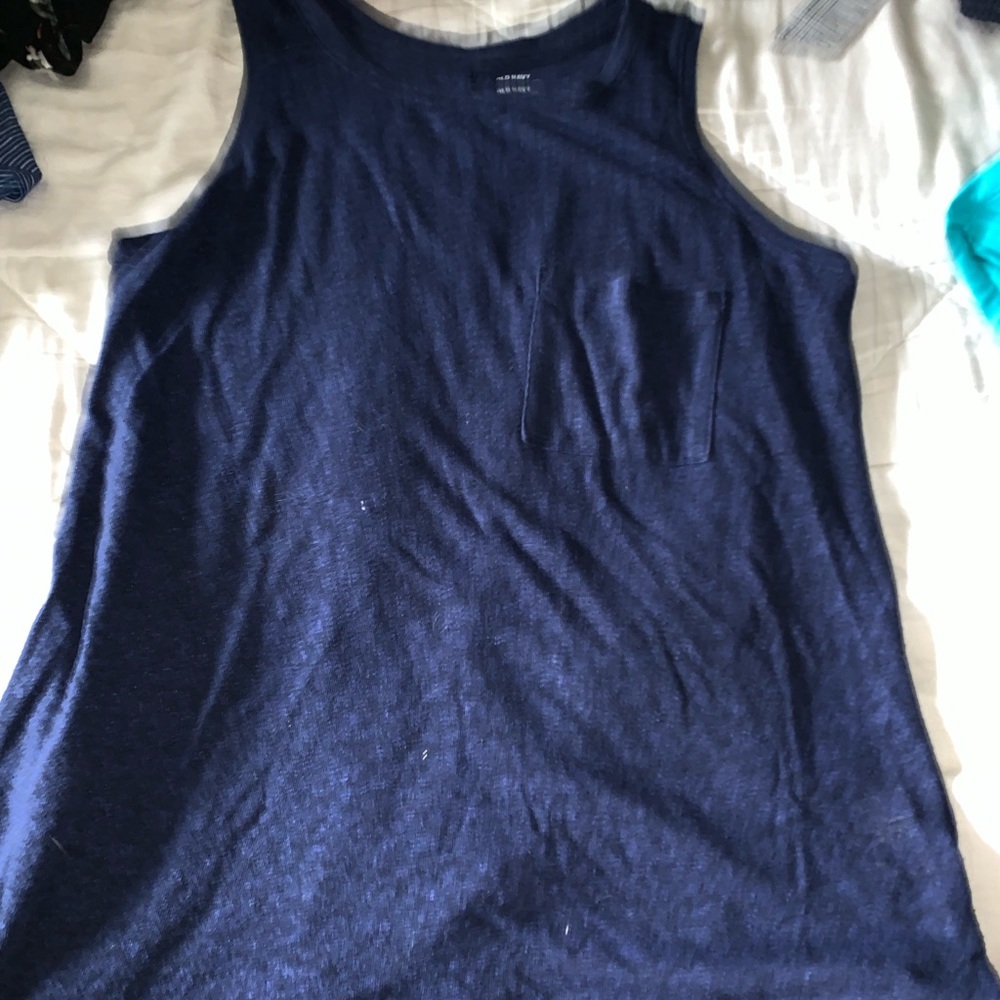 purple tank top